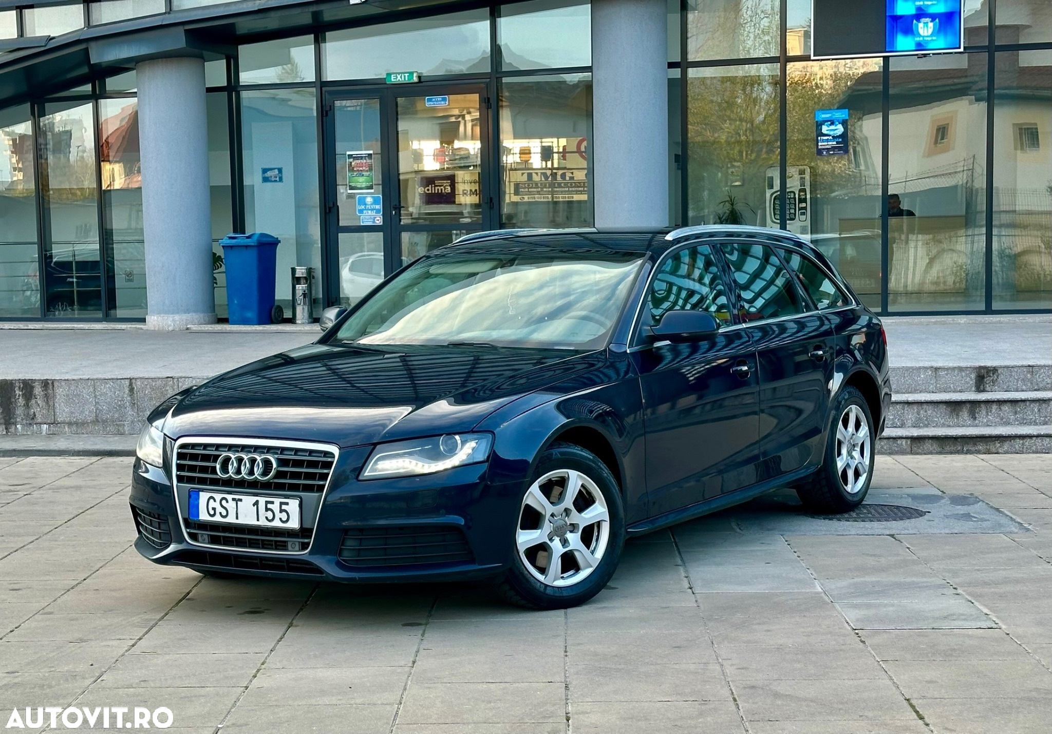 Audi A4 Avant 2.0 TDI DPF multitronic Ambiente - 4