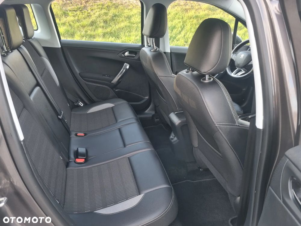 Peugeot 2008 PureTech 110 Stop&Start Crossway - 22