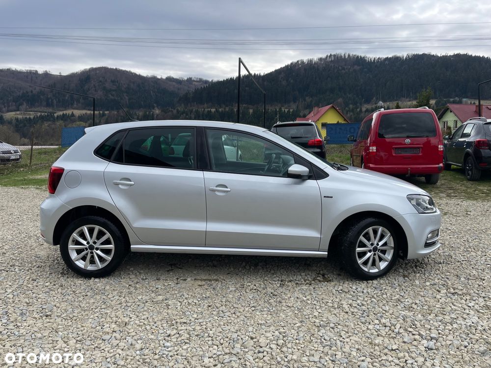 Volkswagen Polo 1.4 TDI Blue Motion Technology Lounge - 6