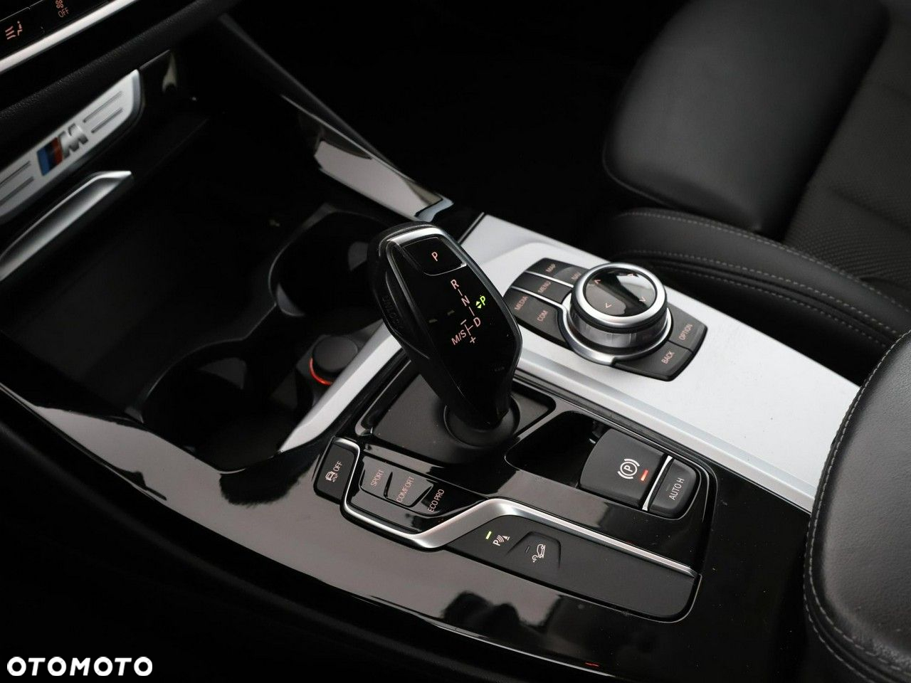 BMW X3 xDrive20d Advantage - 32