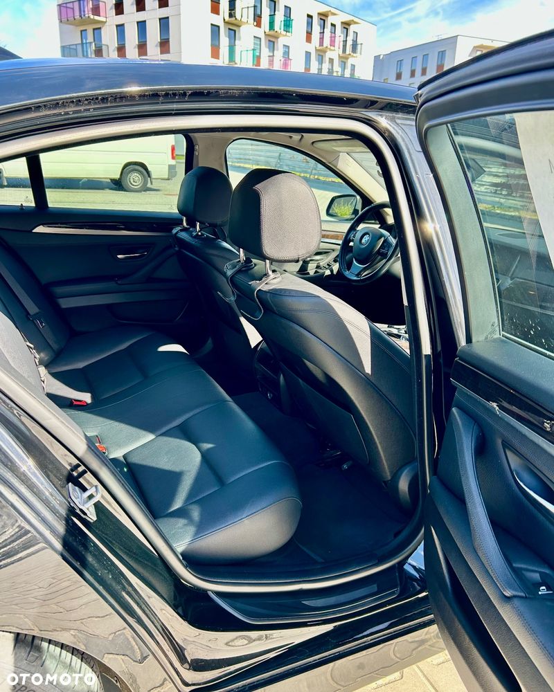 BMW Seria 5 528i Luxury Line - 20