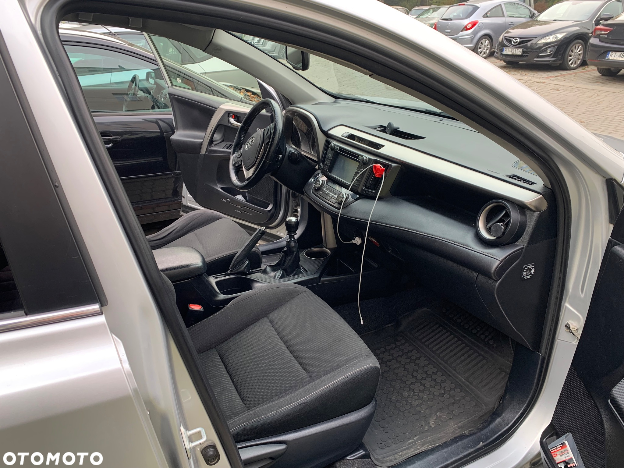 Toyota RAV4 2.0 D-4D Premium - 17