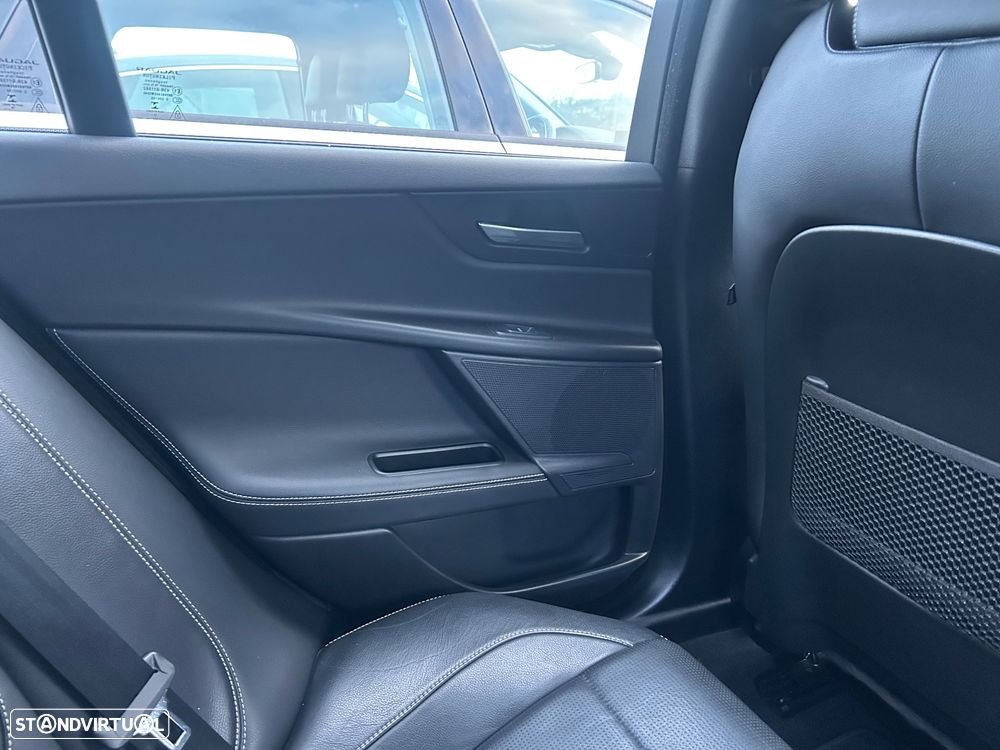 Jaguar XE 20d AWD Aut. R-Sport - 10