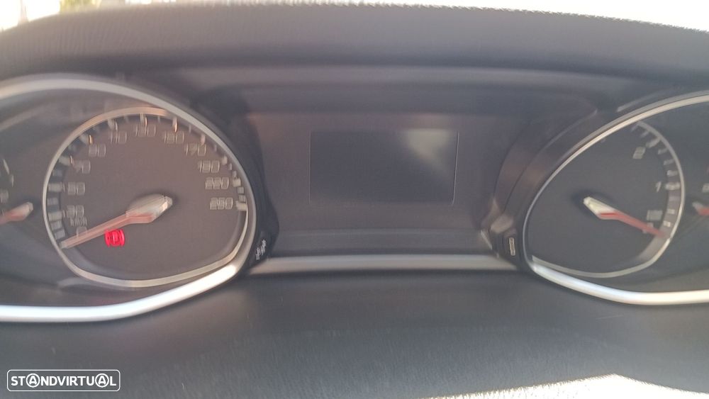 Peugeot 308 1.6 BlueHDi Allure J18 - 13