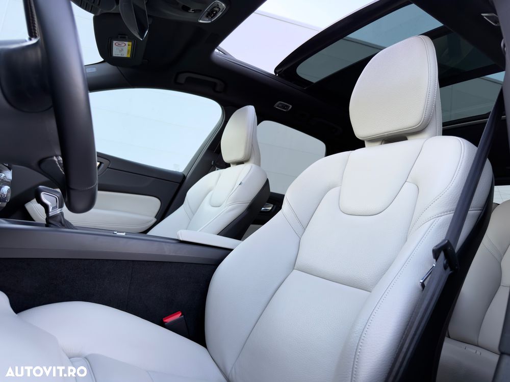 Volvo XC 60 D4 Geartronic Momentum Pro - 34