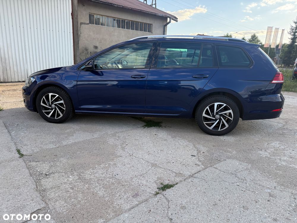 Volkswagen Golf - 3