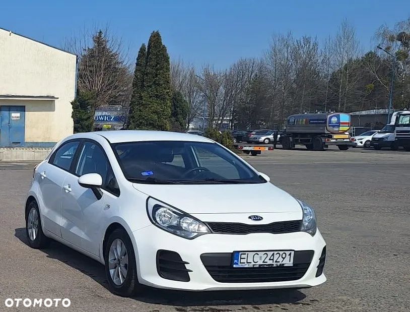 Kia Rio - 1