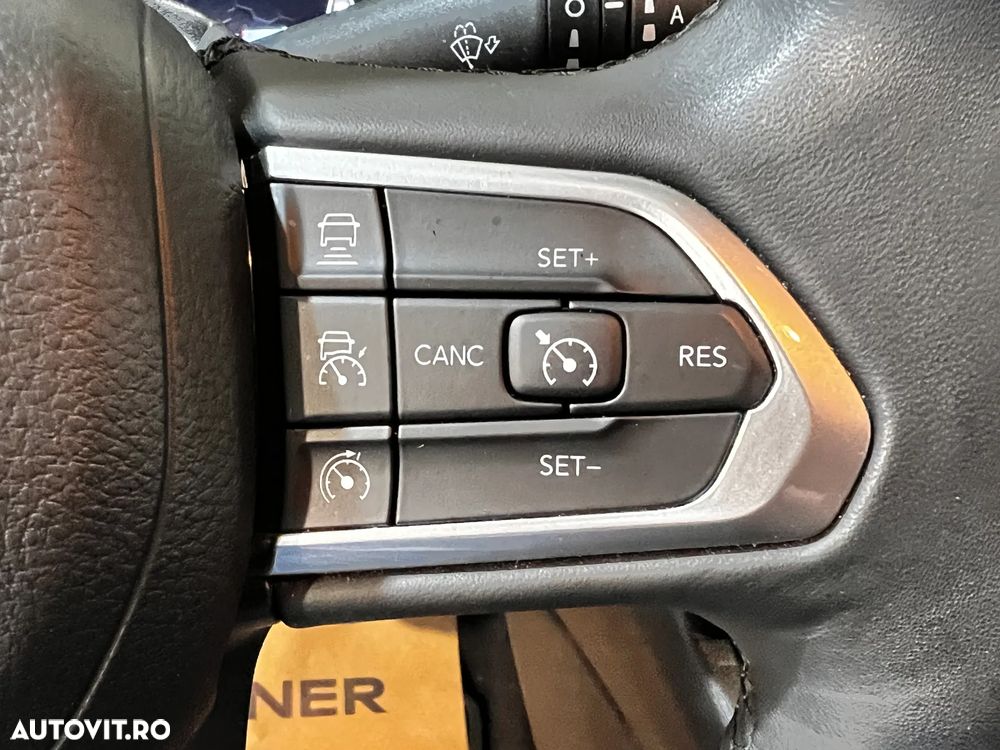 Jeep Compass - 10