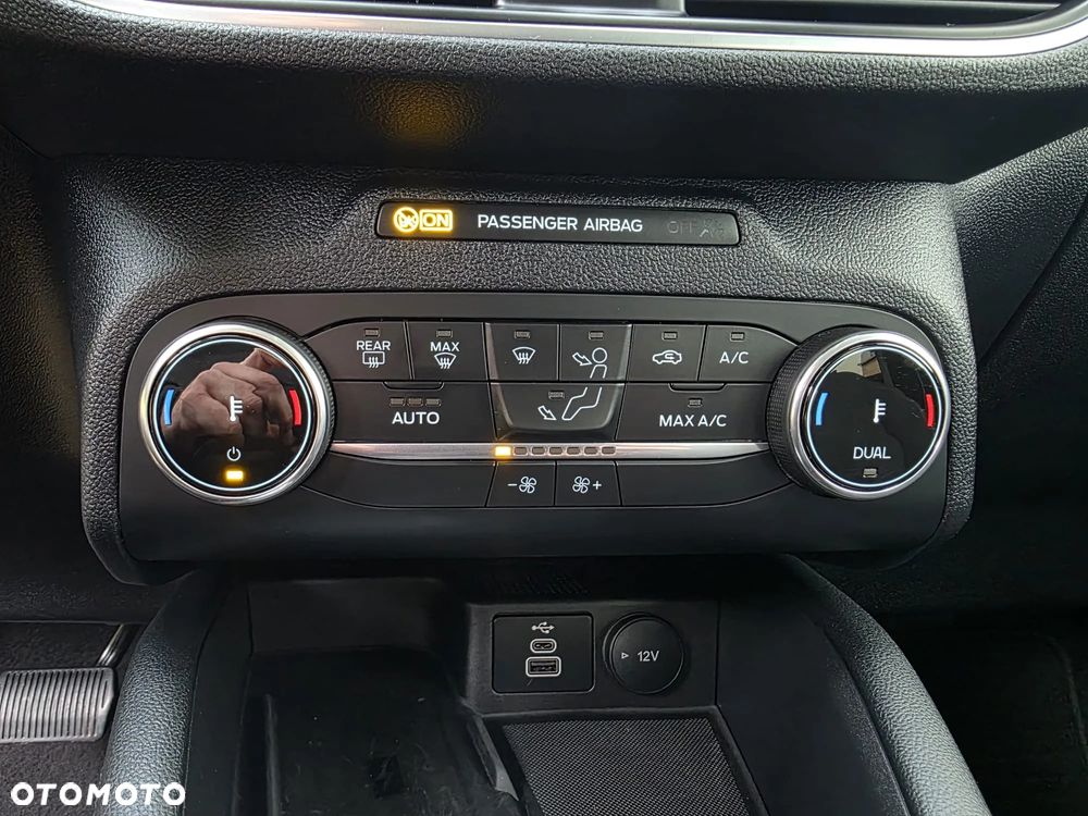 Ford Kuga 2.5 Duratec PHEV TITANIUM - 19