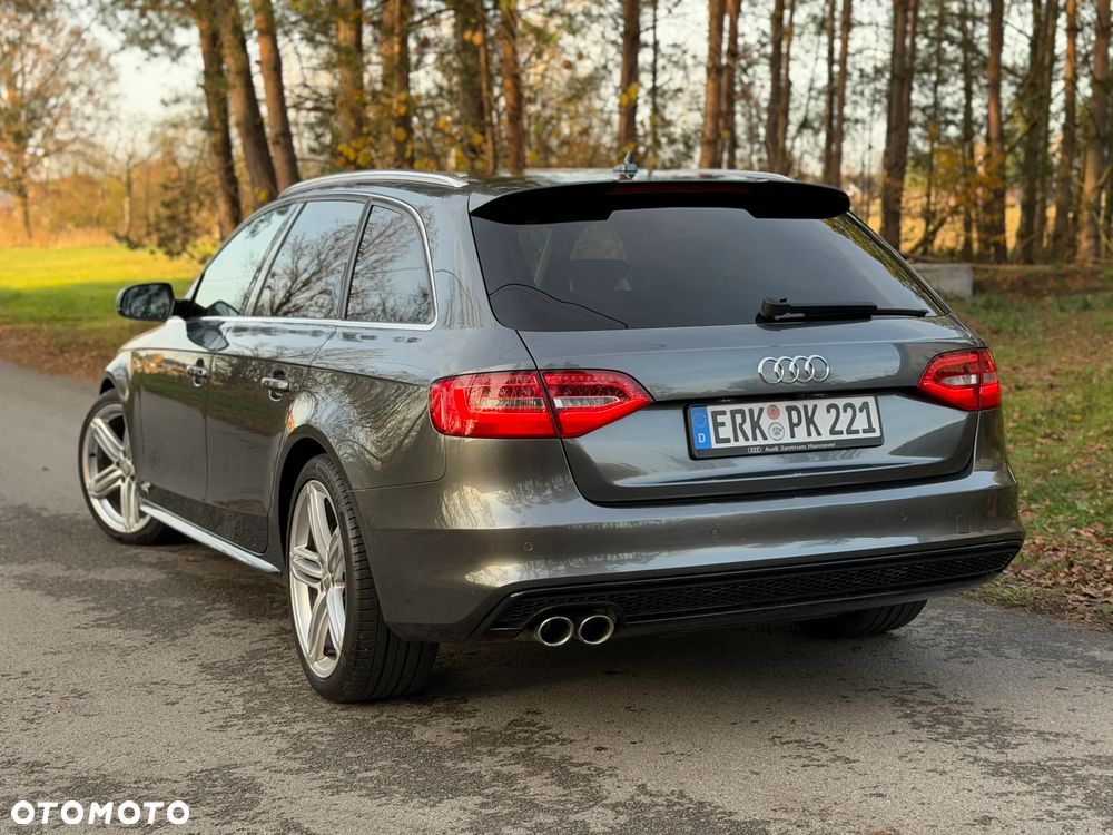 Audi A4 Avant 2.0 TDI DPF clean diesel multitronic S line Sportpaket - 15