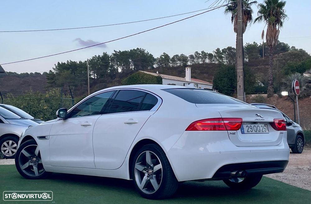 Jaguar XE 2.0 D R-Sport Aut. - 3