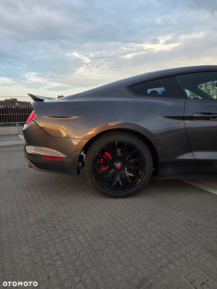 Ford Mustang 3.7 V6 - 18