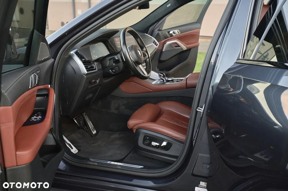 BMW X6 M50i - 21