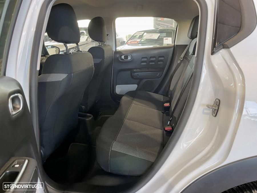 Citroën C3 1.2 PureTech Shine Pack - 24