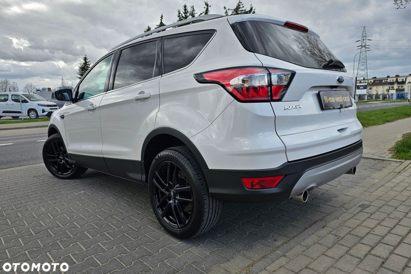 Ford Kuga - 8