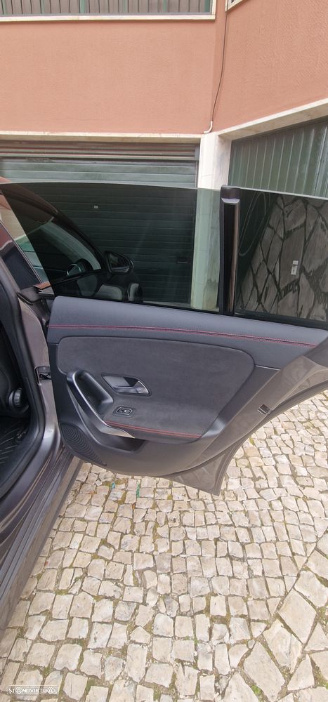 Mercedes-Benz CLA 200 d Shooting Brake AMG Line Aut. - 13