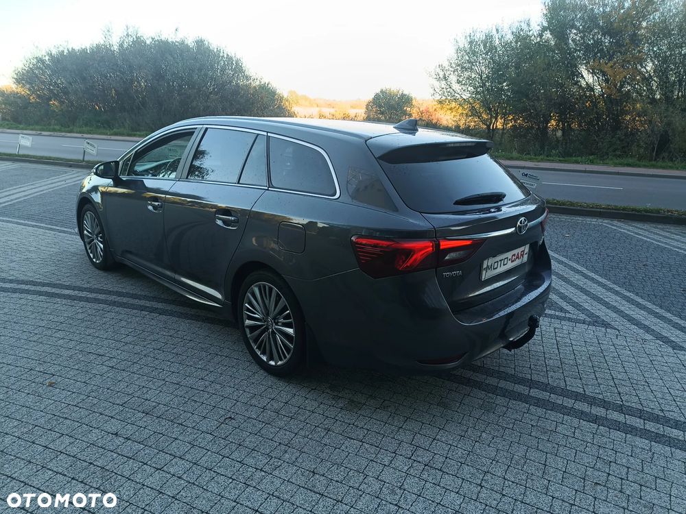 Toyota Avensis 2015 photo 4
