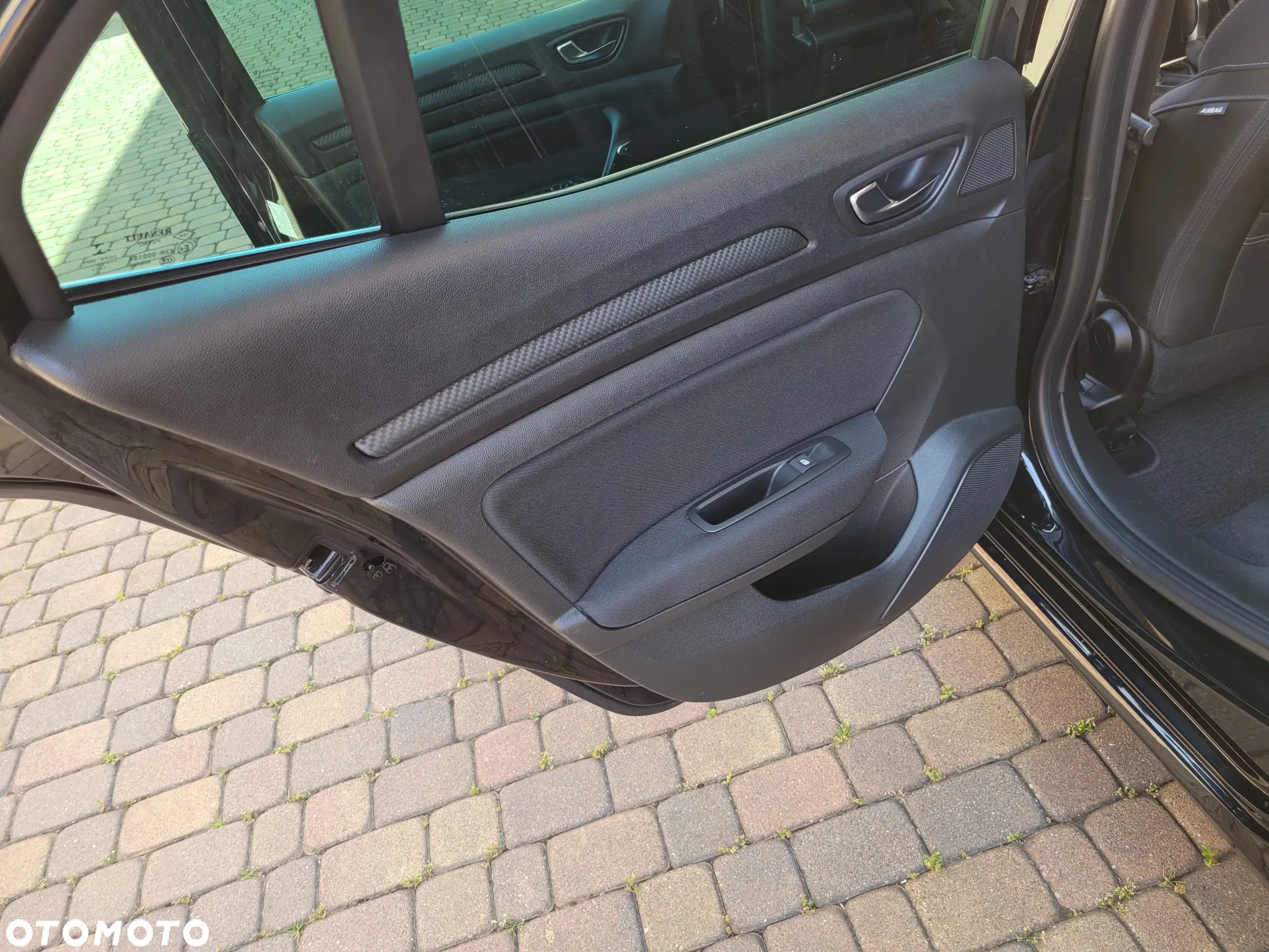 Renault Megane ENERGY TCe 140 EDC LIMITED - 20