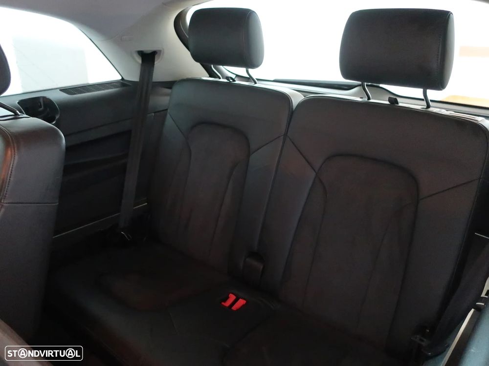 Audi Q7 3.0 V6 TDi quattro Tiptronic - 27