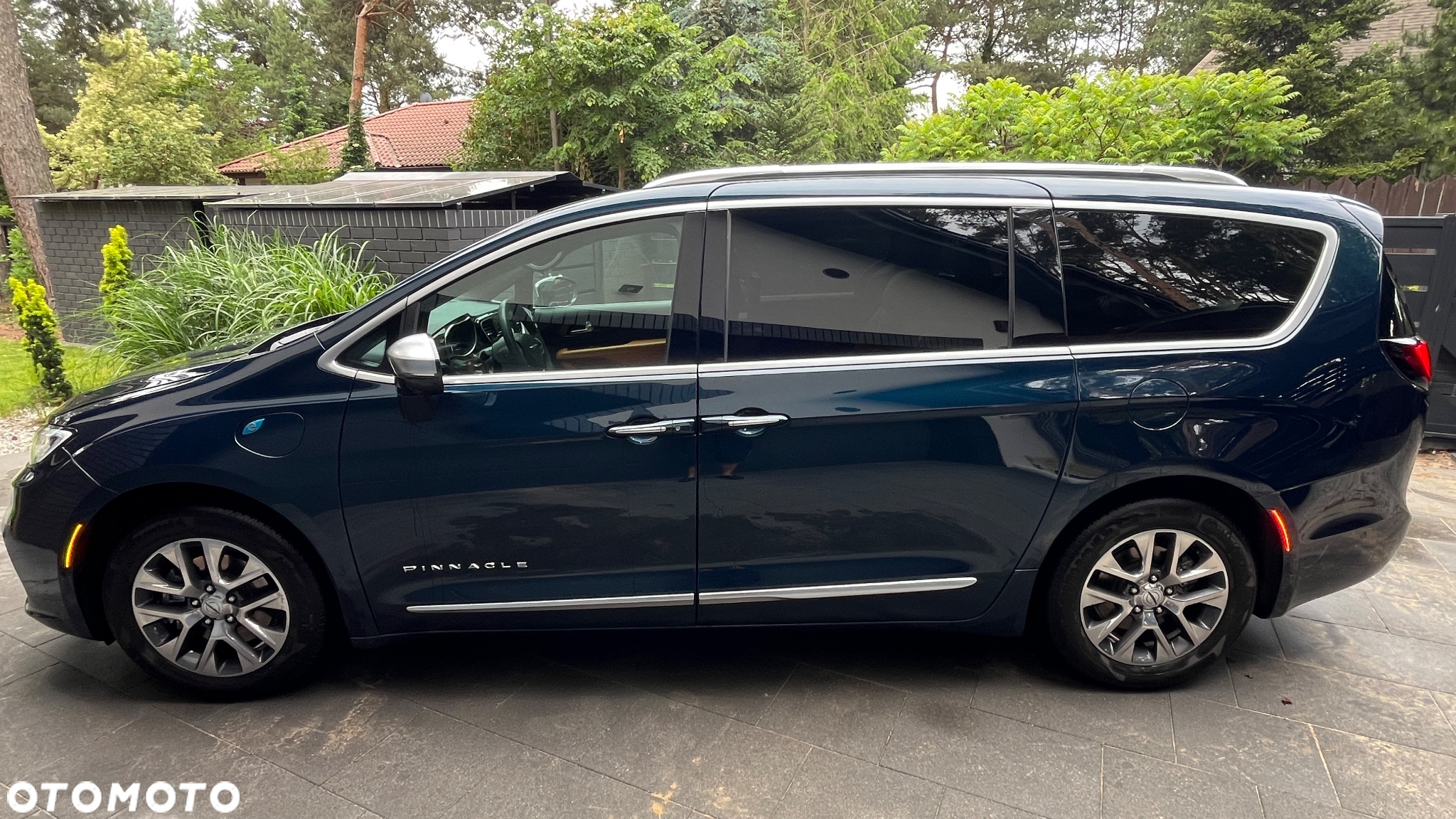 Chrysler Pacifica - 14