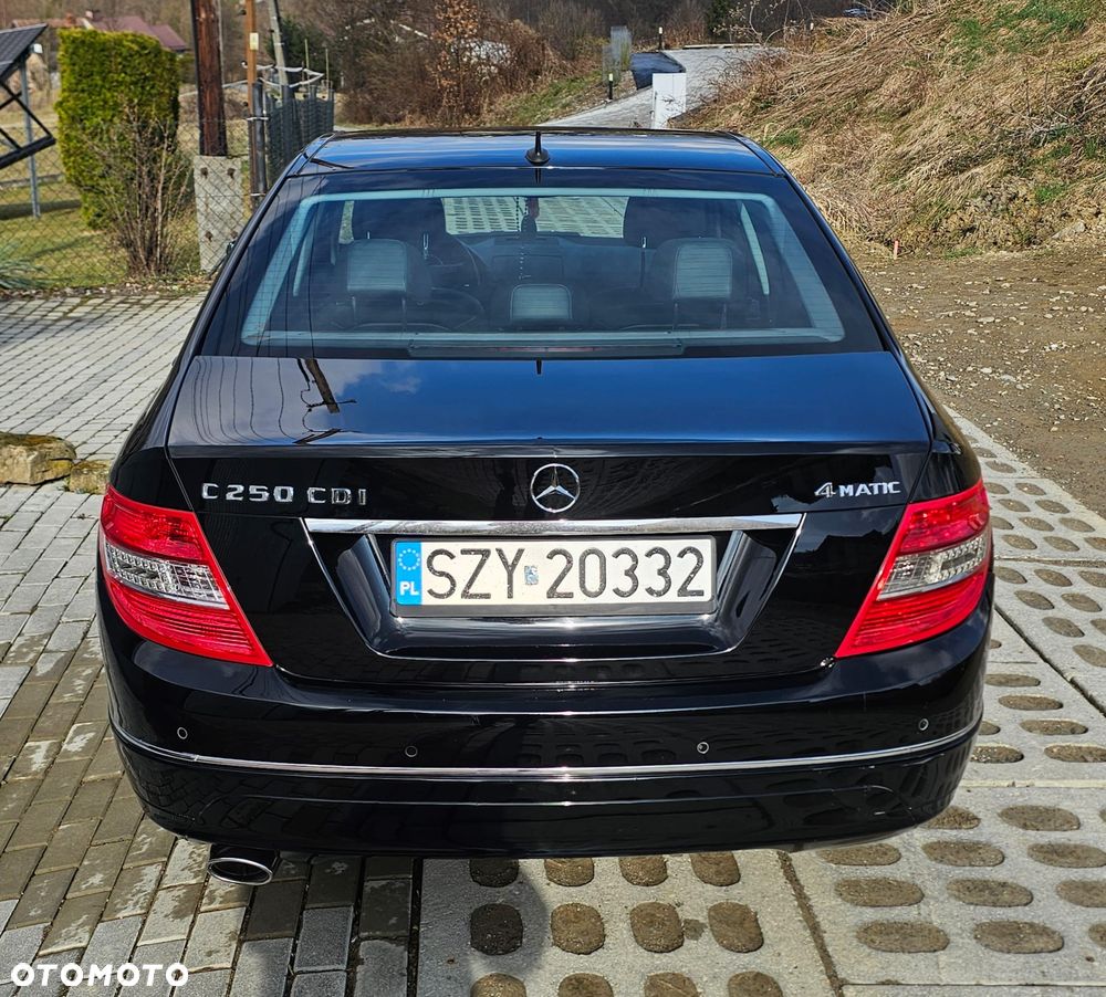 Mercedes-Benz Klasa C 250 CDI BlueEff Classic 4-Matic - 18