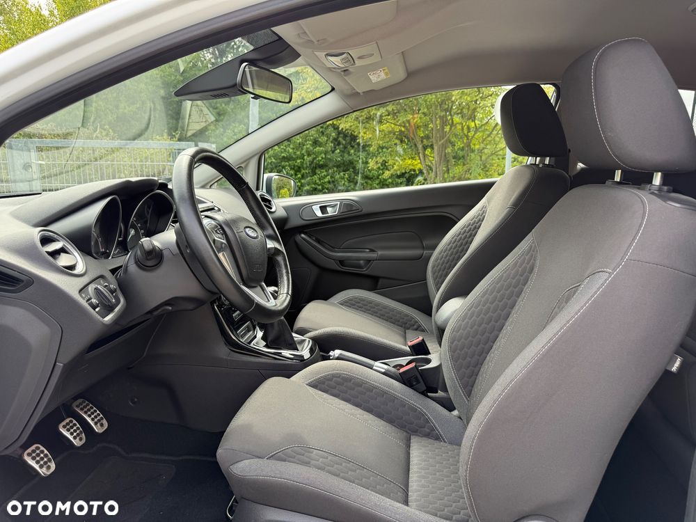Ford Fiesta - 13