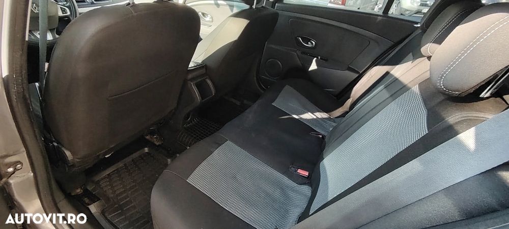 Renault Megane 1.5 dCI Privilege - 9