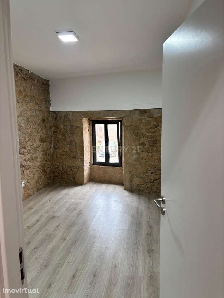 Apartamento Renovado T2 em Alcains, Castelo Branco - Grande imagem: 2/13