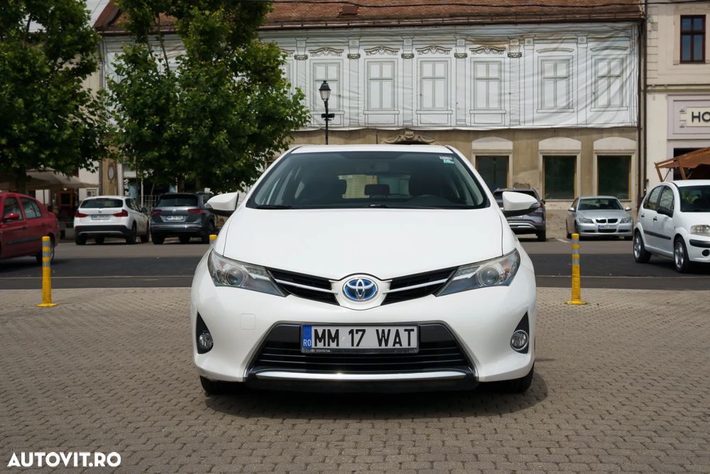 Toyota Auris - 1