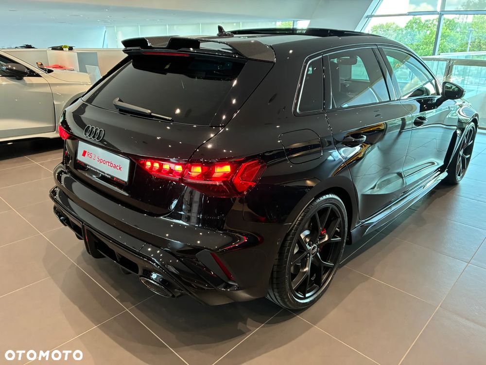 Audi RS3 Sportback - 7