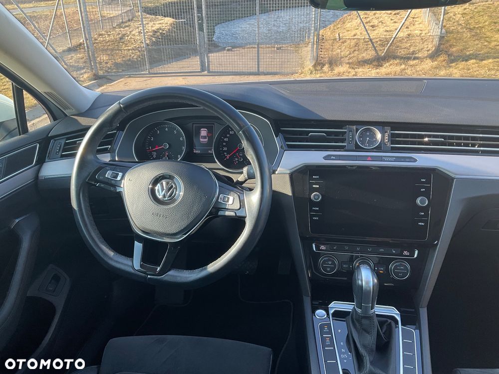 Volkswagen Passat 1.5 TSI EVO Highline DSG - 8