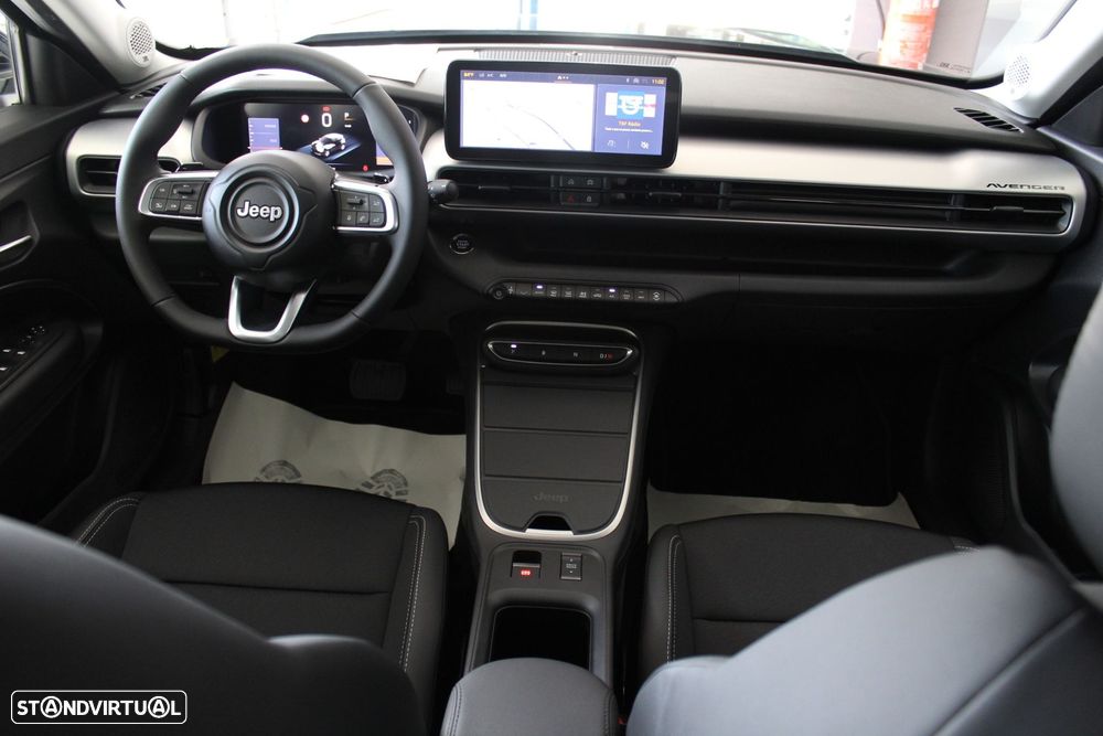 Jeep Avenger 1.2 e-Hybrid Summit DCT - 15