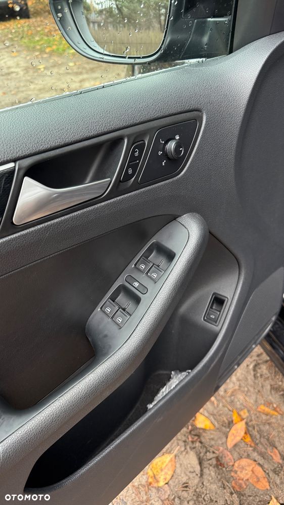 Volkswagen Jetta 2.0 TDI BlueMotion Technologie - 12