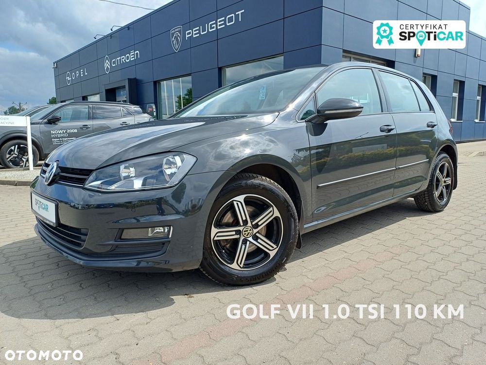 Volkswagen Golf - 1