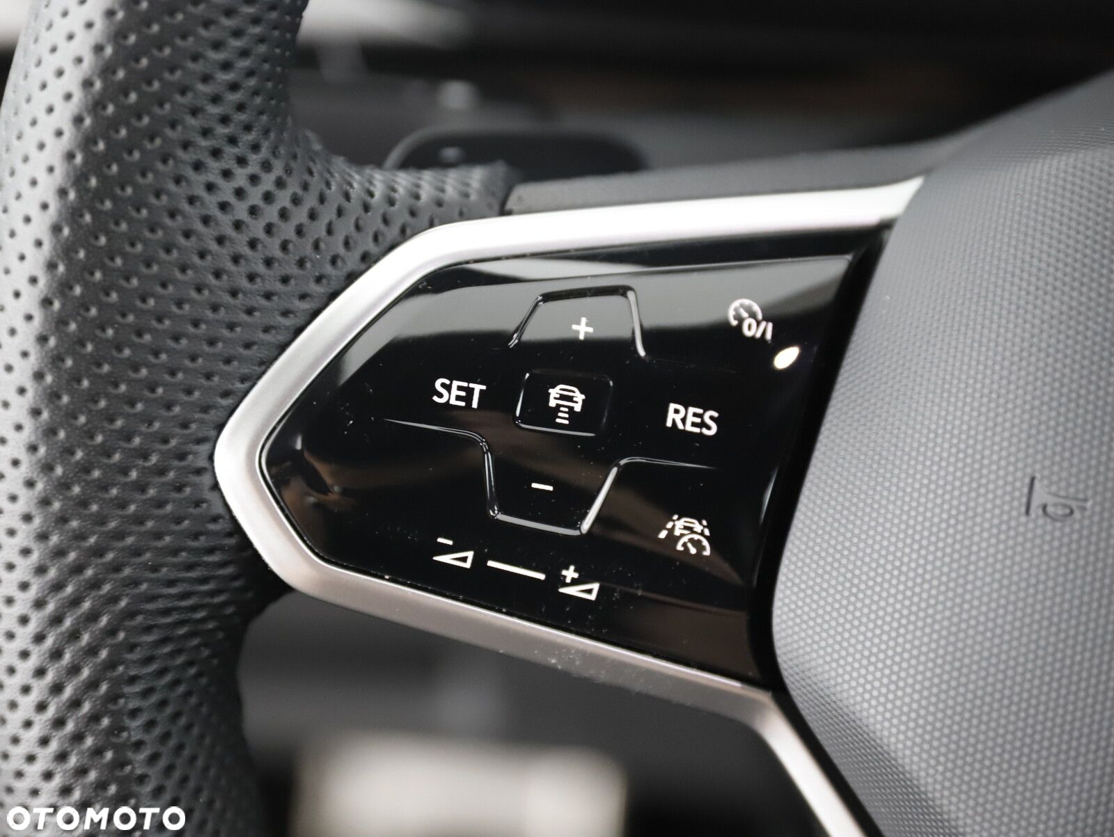 Volkswagen Arteon 2.0 TSI R-Line DSG - 18
