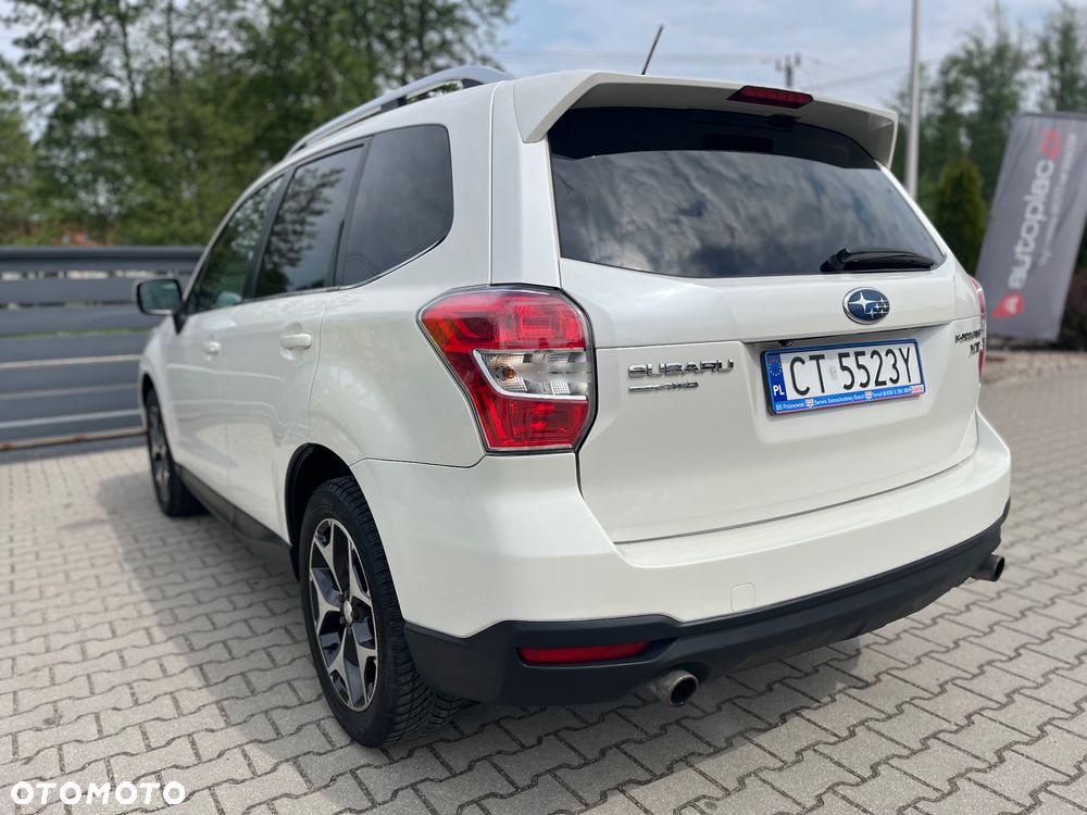 Subaru Forester 2.0XT Platinum Lineartronic EU6 - 10