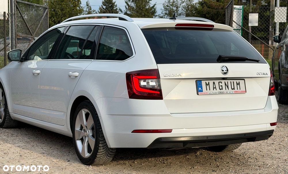 Skoda Octavia 1.6 TDI DSG Premium Edition - 40