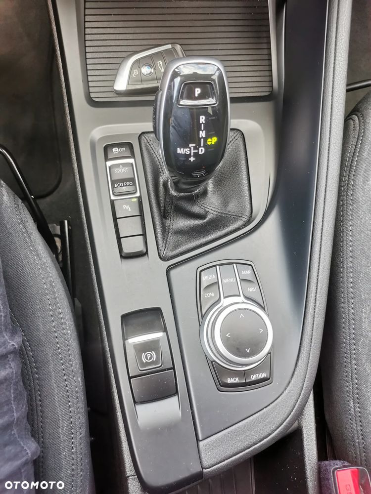 BMW X1 sDrive16d - 15