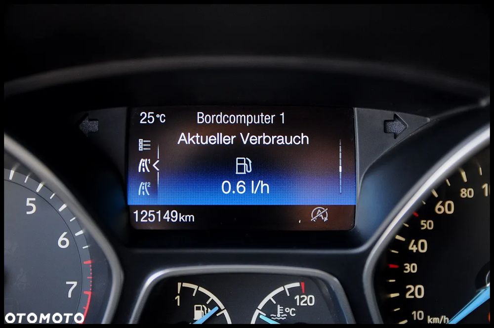 Ford Focus - 36