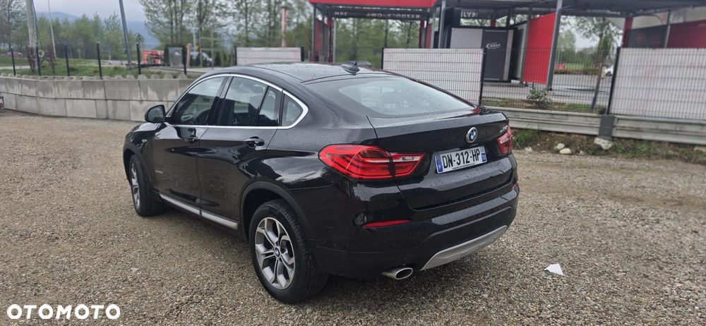 BMW X4 xDrive20d Advantage - 17