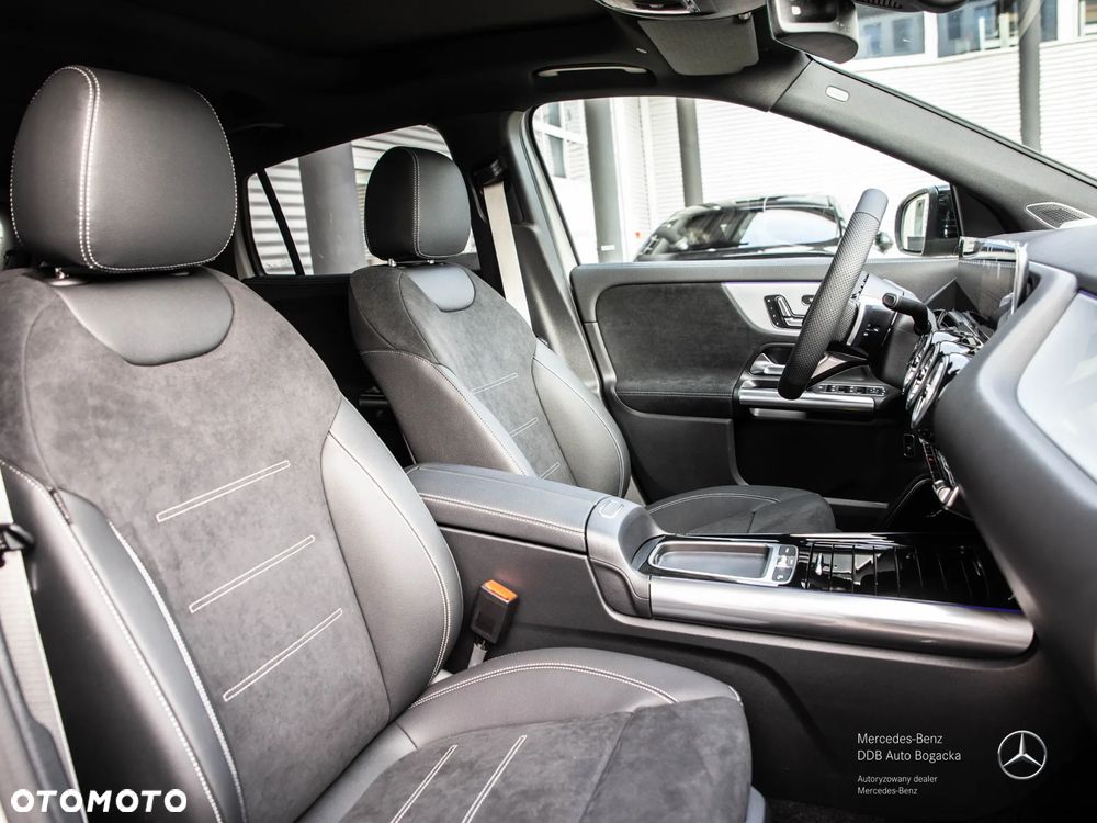 Mercedes-Benz GLA 200 mHEV AMG Line 7G-DCT - 7