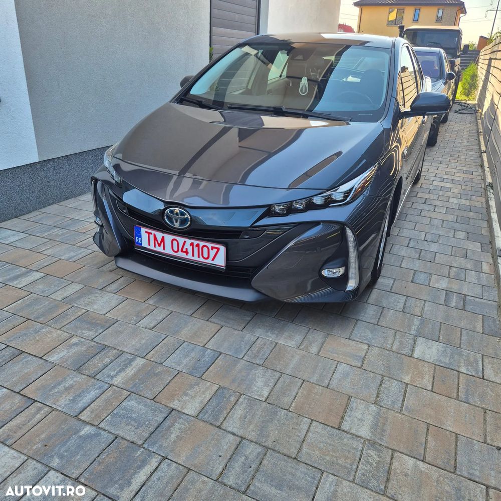 Toyota Prius Plug-in Hybrid Executive - 3
