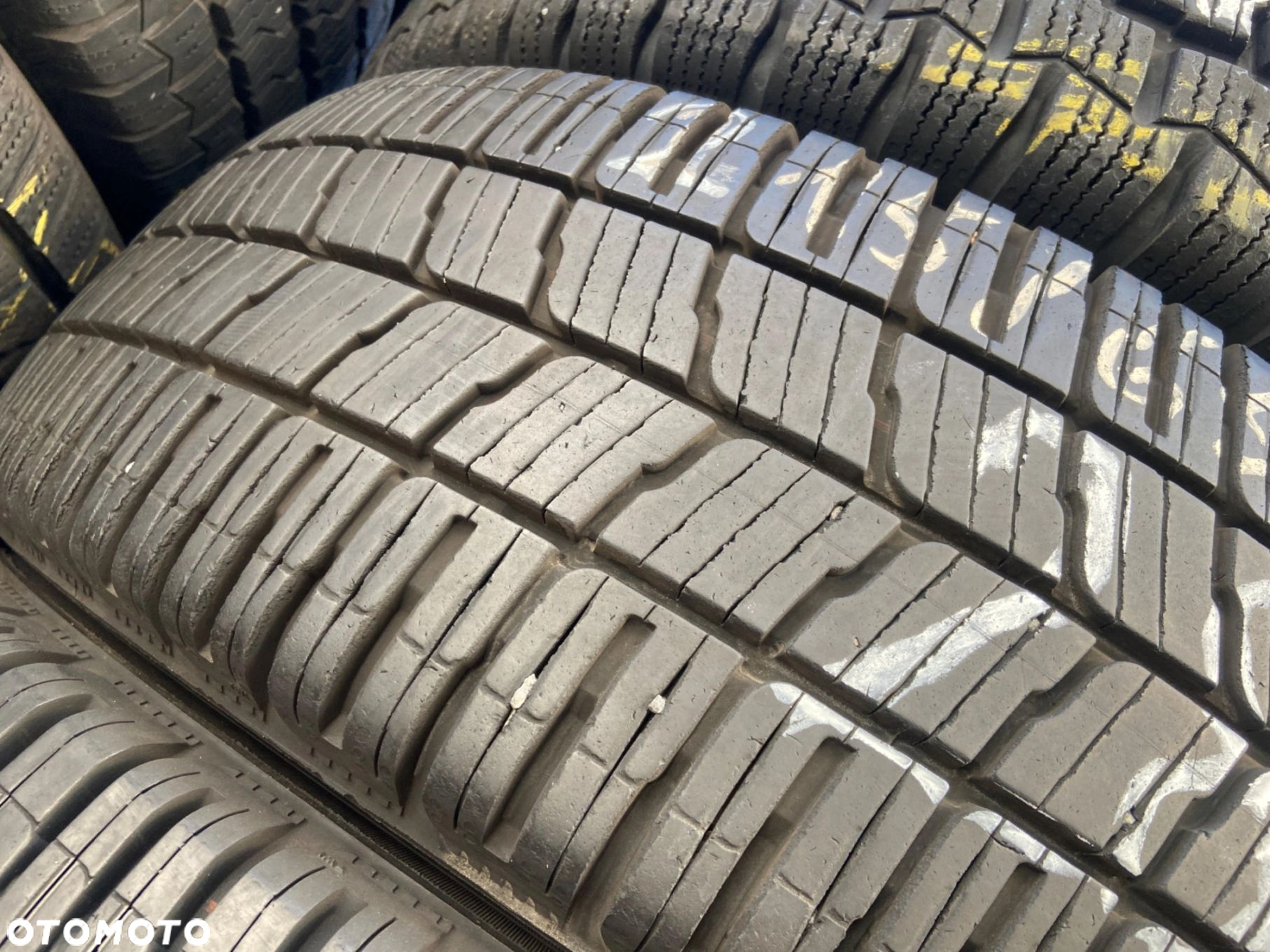 215/65/16C Kleber TransPro 4S_7,2mm_2szt_(288) - 3