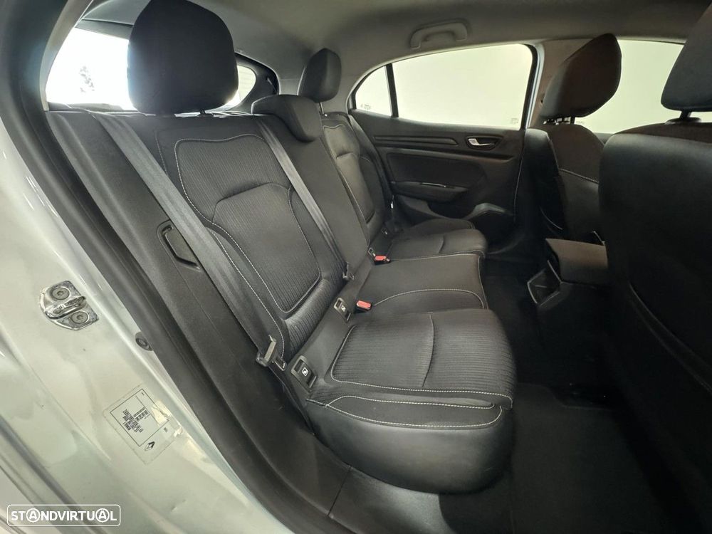 Renault Mégane 1.5 dCi Zen - 16