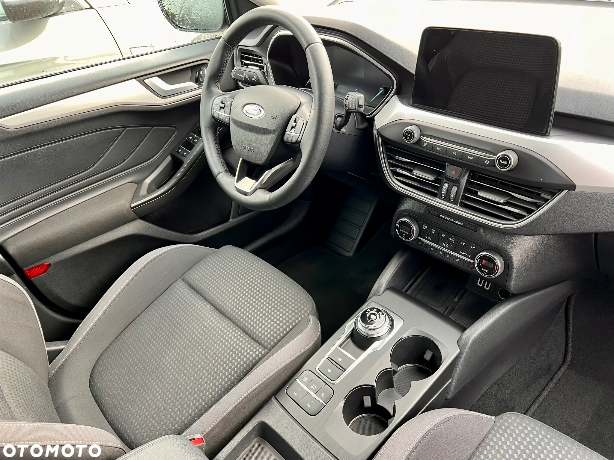 Ford Focus Turnier 1.5 EcoBlue Start-Stopp-System TITANIUM DESIGN - 21
