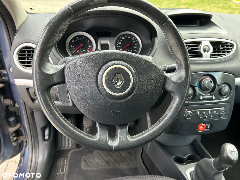 Renault Clio 1.2 16V Alize - 27