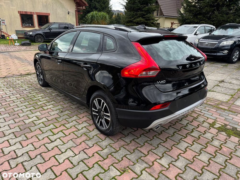 Volvo V40 Cross Country - 7