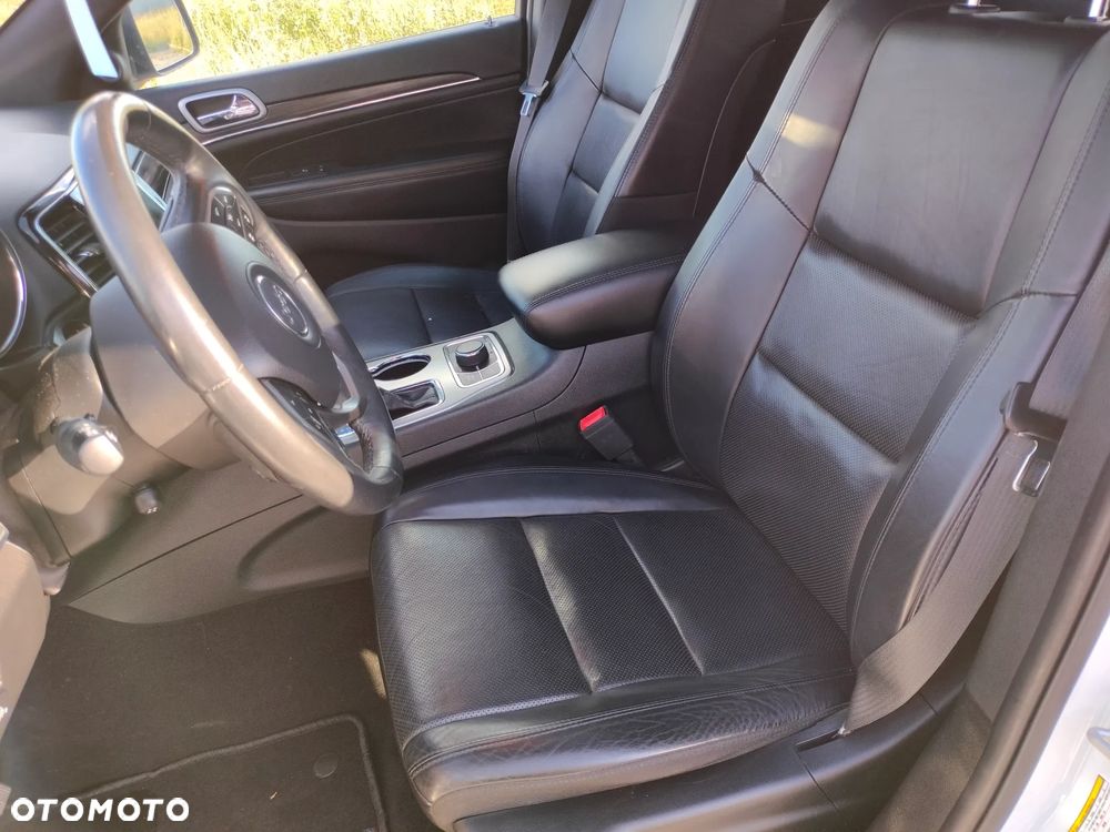 Jeep Grand Cherokee - 11