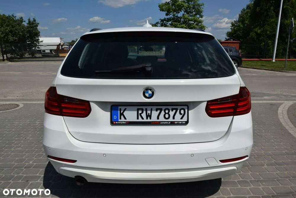 BMW Seria 3 318d Blue Performance - 15