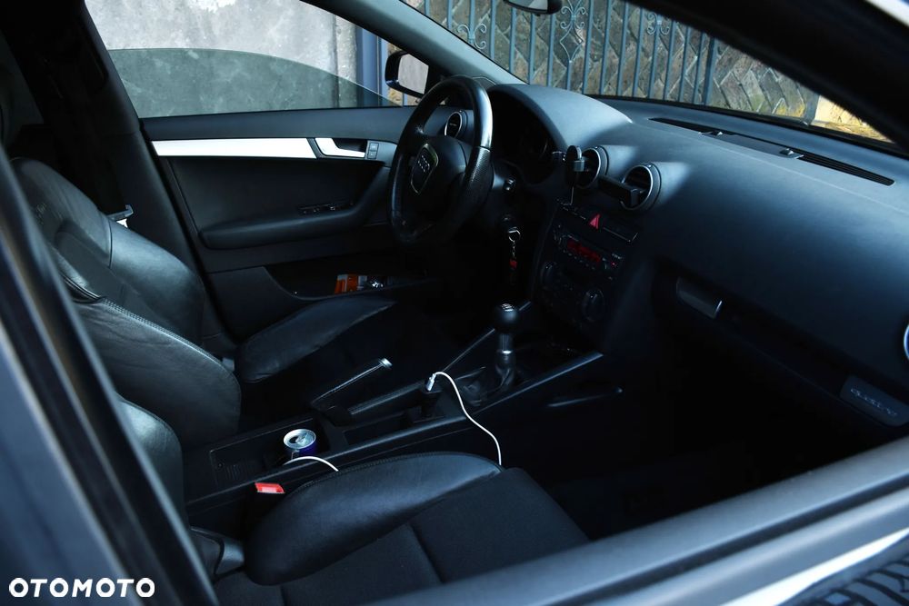 Audi A3 Sportback 2.0 TFSI quattro Ambiente - 13